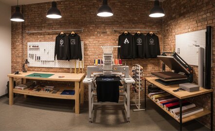 Personalizacja odzieży sportowej i firmowej Baja Art